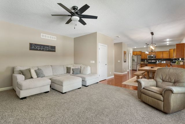 6310 FRIENDSHIP Path, Bettendorf, IA 52722