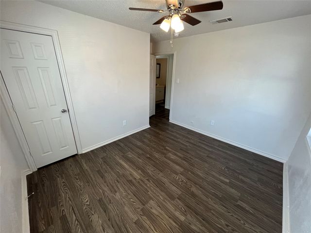 1321 Woodcrest Drive, Mesquite, TX 75149