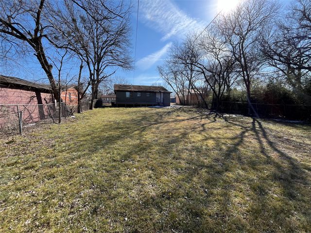 1321 Woodcrest Drive, Mesquite, TX 75149