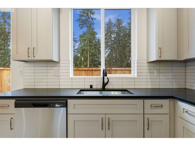 418 Ne 117TH AVE, Vancouver, WA 98684