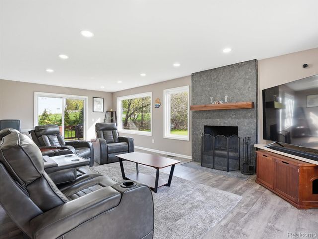 1848 Packer Road, Bloomfield Hills, MI 48302