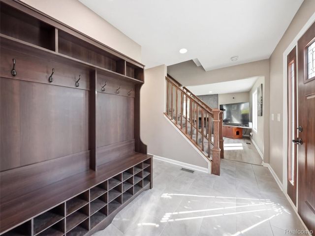 1848 Packer Road, Bloomfield Hills, MI 48302