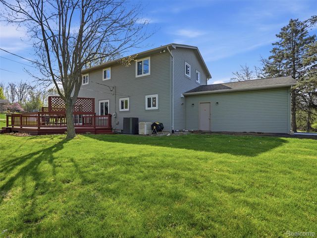 1848 Packer Road, Bloomfield Hills, MI 48302