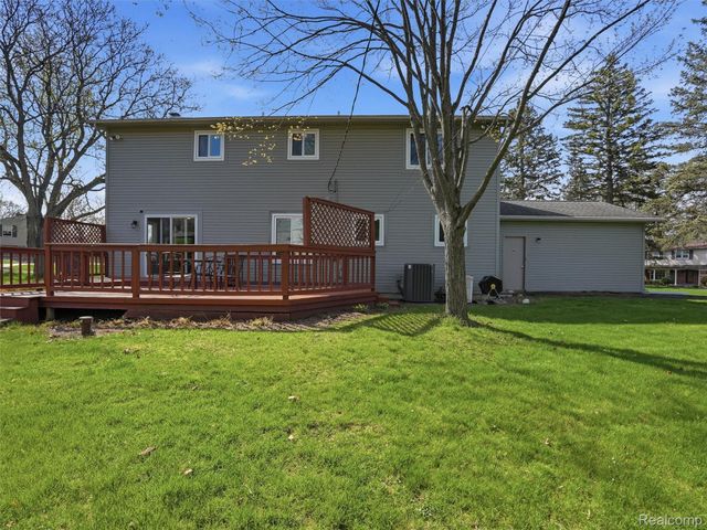 1848 Packer Road, Bloomfield Hills, MI 48302