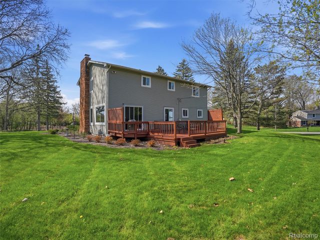 1848 Packer Road, Bloomfield Hills, MI 48302