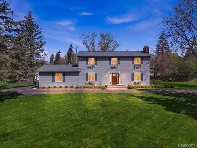 1848 Packer Road, Bloomfield Hills, MI 48302