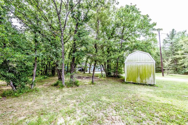 66 Horseshoe Lake Road, Huntsville, TX 77320