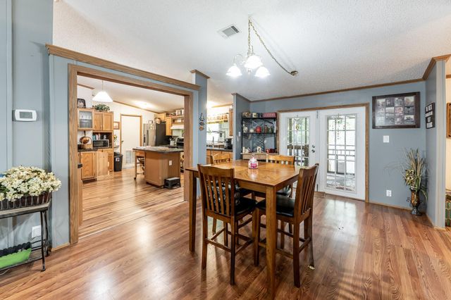 66 Horseshoe Lake Road, Huntsville, TX 77320
