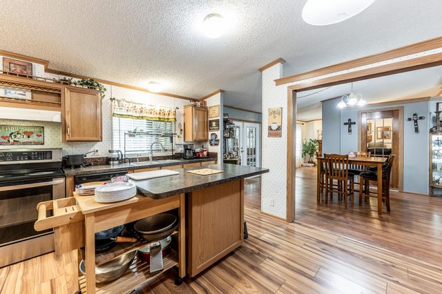66 Horseshoe Lake Road, Huntsville, TX 77320