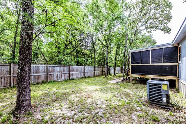 66 Horseshoe Lake Road, Huntsville, TX 77320