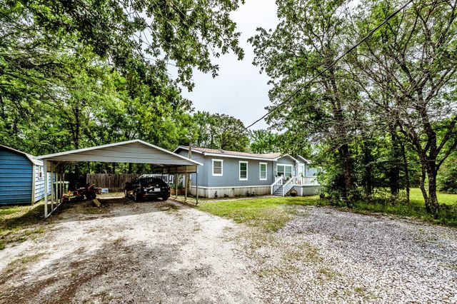 66 Horseshoe Lake Road, Huntsville, TX 77320