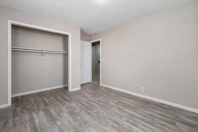 301 Luyster Street, Koshkonong, MO 65692