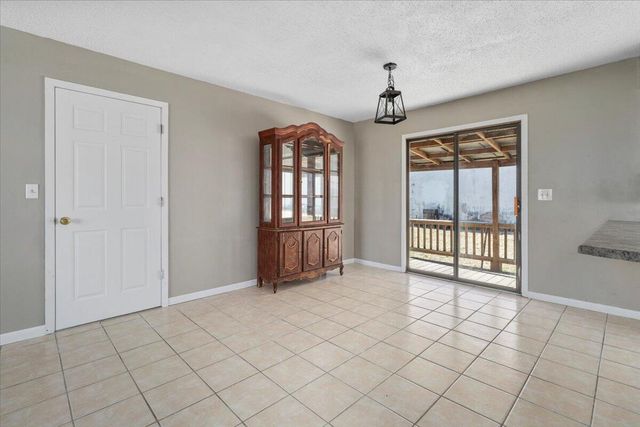 301 Luyster Street, Koshkonong, MO 65692