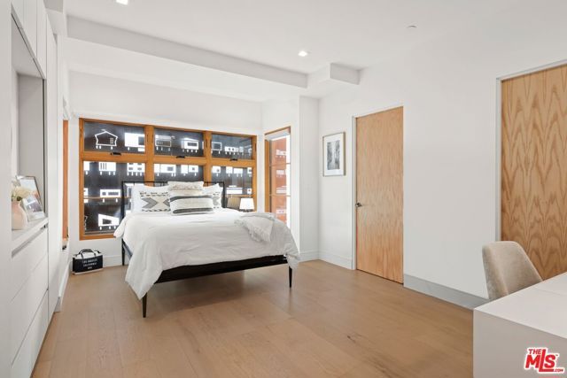 1035 N Vista Street, West Hollywood, CA 90046