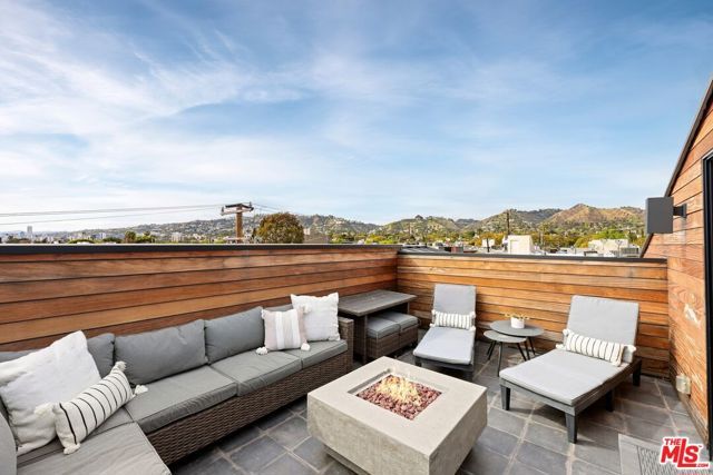 1035 N Vista Street, West Hollywood, CA 90046