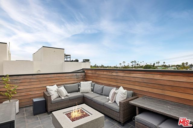 1035 N Vista Street, West Hollywood, CA 90046