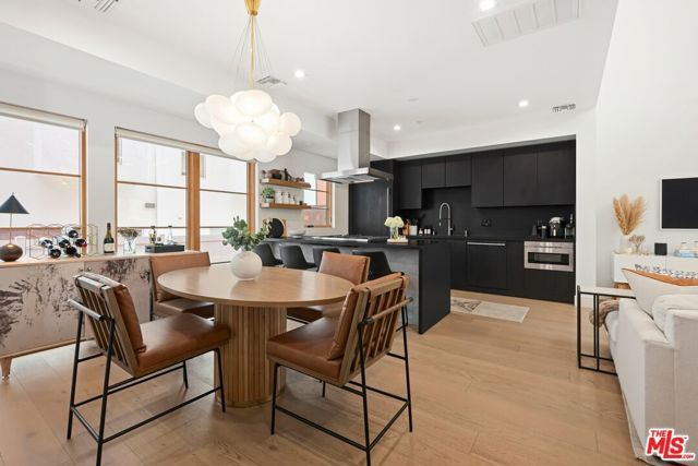 1035 N Vista Street, West Hollywood, CA 90046