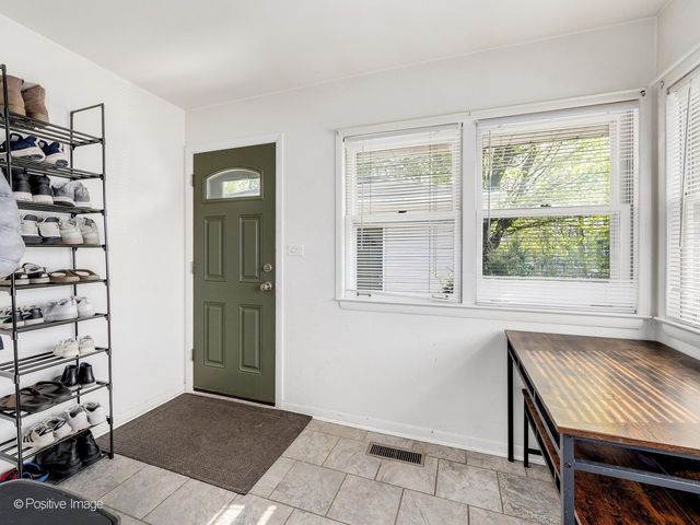 405 Greenfield Avenue, Glen Ellyn, IL 60137