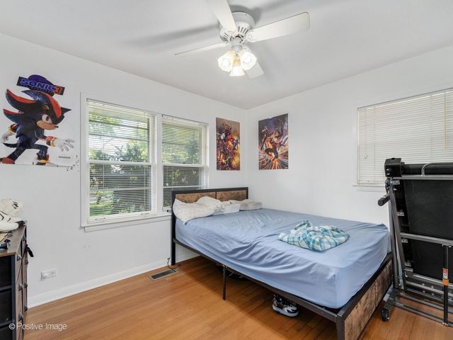 405 Greenfield Avenue, Glen Ellyn, IL 60137