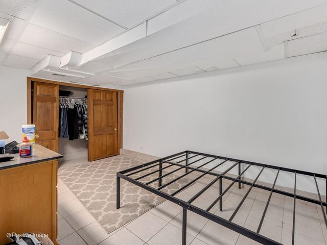 405 Greenfield Avenue, Glen Ellyn, IL 60137