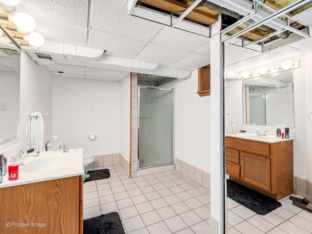 405 Greenfield Avenue, Glen Ellyn, IL 60137