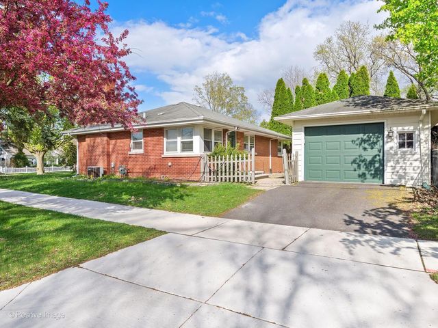 405 Greenfield Avenue, Glen Ellyn, IL 60137