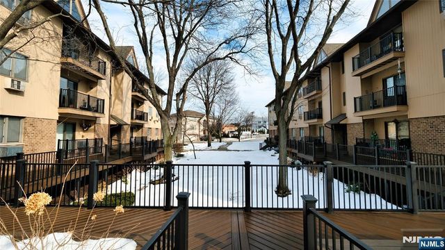 651 Riverside A7, Lyndhurst, NJ 07071