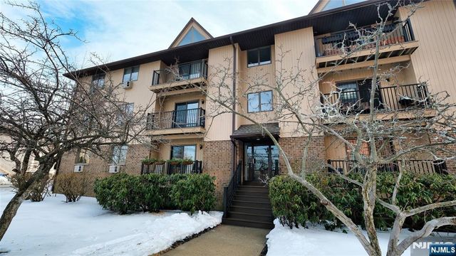 651 Riverside A7, Lyndhurst, NJ 07071