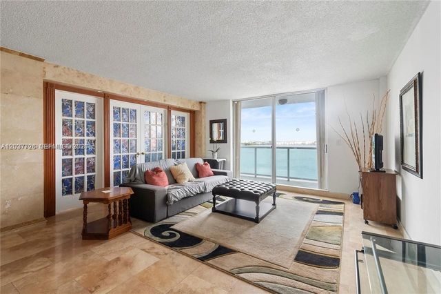 2841 NE 163rd Street 803, North Miami Beach, FL 33160