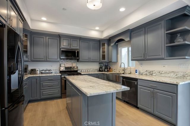 9304 FRANKLIN Street, Chatsworth, CA 91311