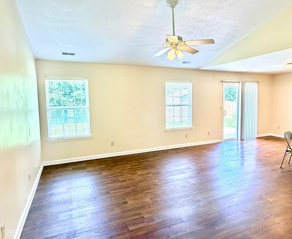 401 E New York Street, Fortville, IN 46040