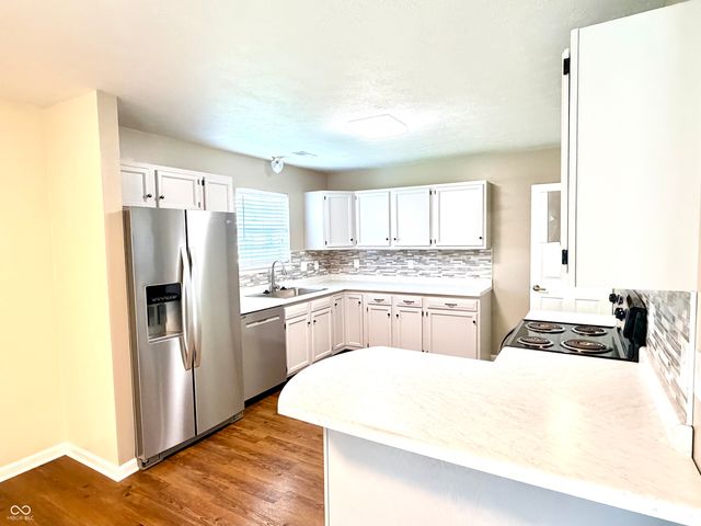 401 E New York Street, Fortville, IN 46040