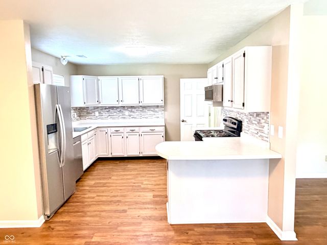 401 E New York Street, Fortville, IN 46040