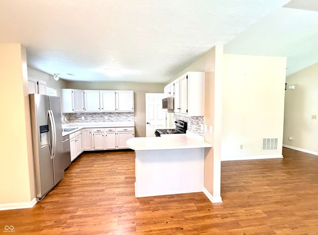 401 E New York Street, Fortville, IN 46040