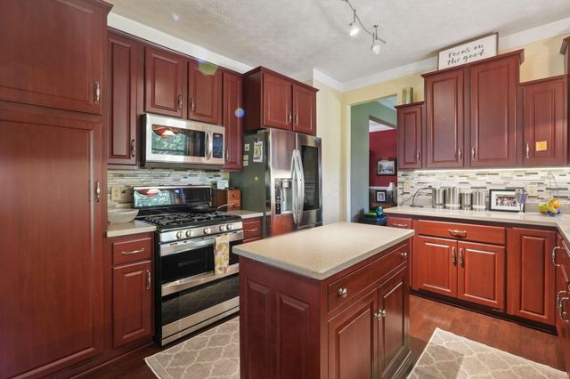 5628 Westbriar Drive, Hilliard, OH 43026