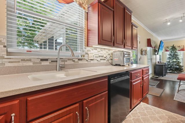 5628 Westbriar Drive, Hilliard, OH 43026