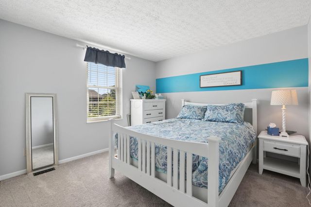 5628 Westbriar Drive, Hilliard, OH 43026