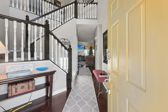 5628 Westbriar Drive, Hilliard, OH 43026