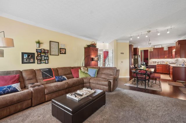 5628 Westbriar Drive, Hilliard, OH 43026