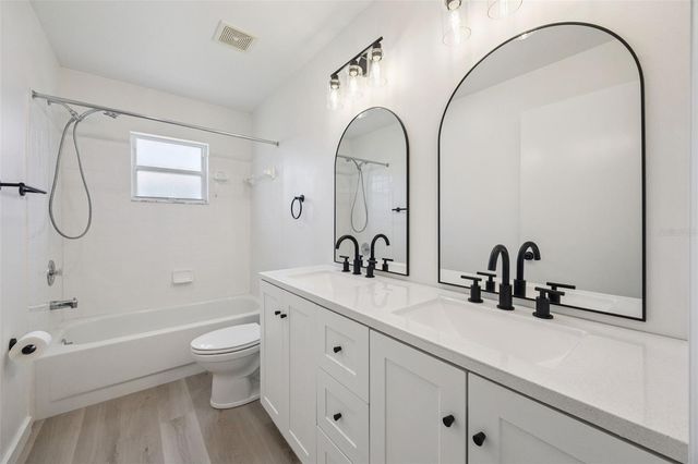 27138 RACQUET CIRCLE, Leesburg, FL 34748
