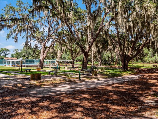 27138 RACQUET CIRCLE, Leesburg, FL 34748