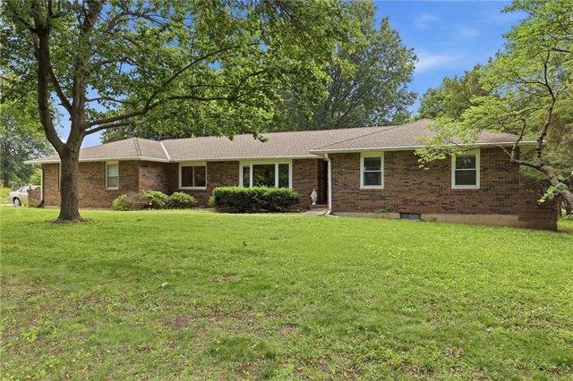15960 Nall Avenue, Stilwell, KS 66085