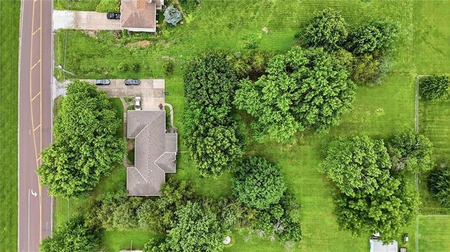 15960 Nall Avenue, Stilwell, KS 66085