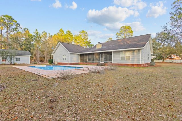 83 Barrington Drive, Jesup, GA 31545