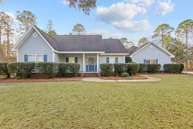 83 Barrington Drive, Jesup, GA 31545