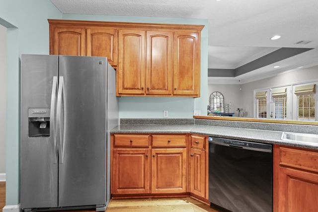 83 Barrington Drive, Jesup, GA 31545