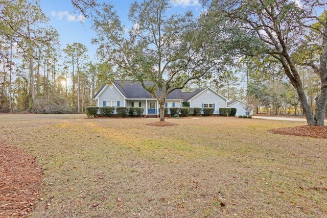 83 Barrington Drive, Jesup, GA 31545