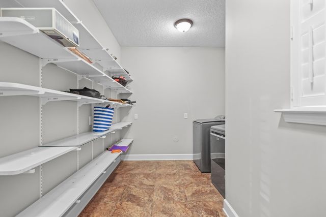 83 Barrington Drive, Jesup, GA 31545