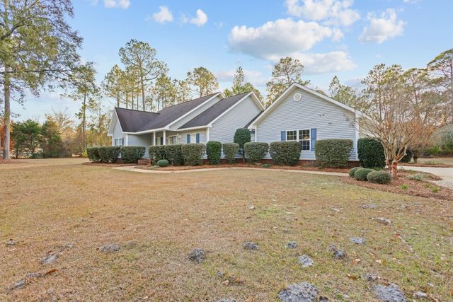 83 Barrington Drive, Jesup, GA 31545