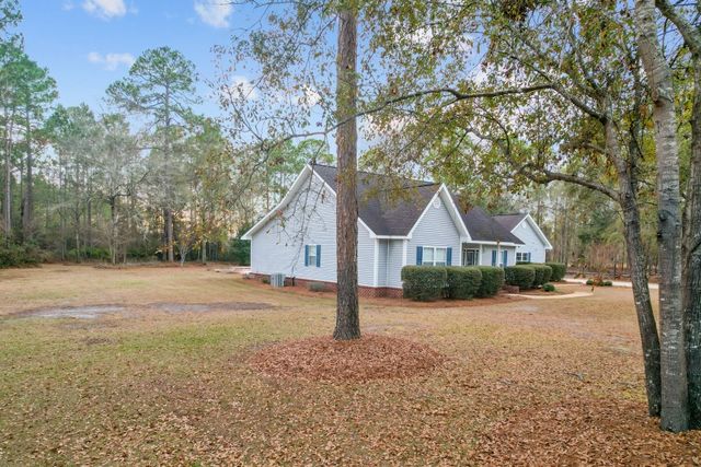 83 Barrington Drive, Jesup, GA 31545